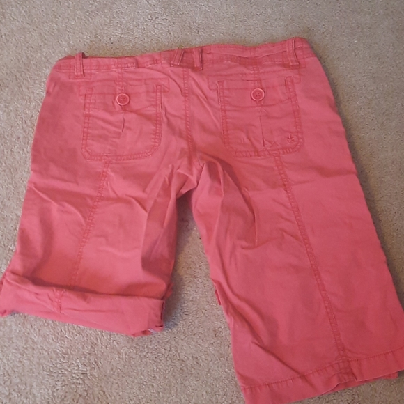 Roll-up capris - Picture 6 of 7